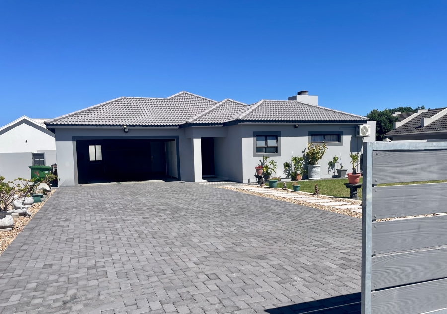 4 Bedroom Property for Sale in Country Club Western Cape
